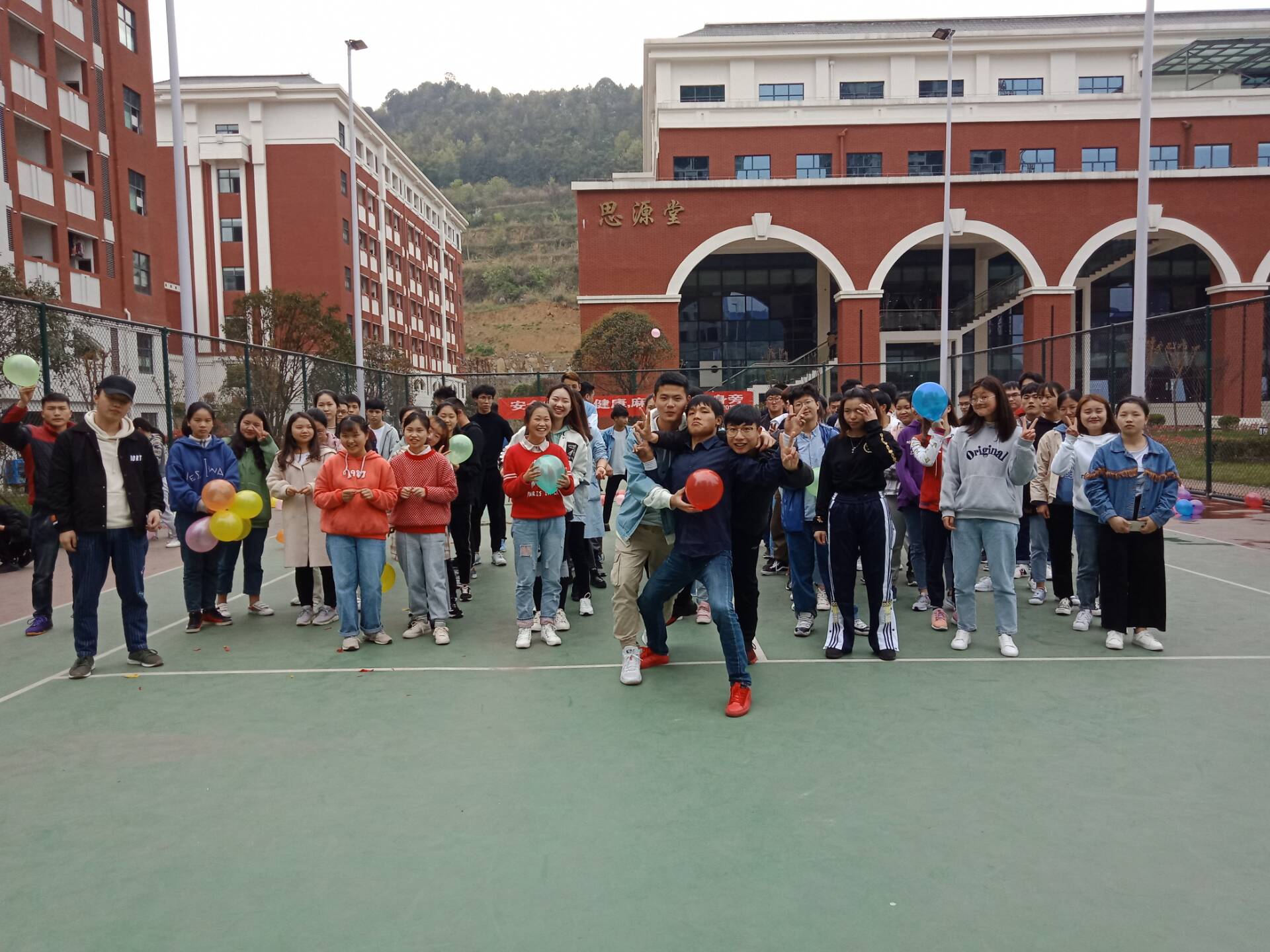麻醉周图片2.jpg 麻醉周图片2.jpg